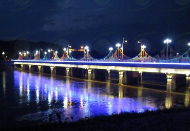 政府如何运营旅游产业